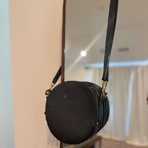 Cuyana Black Leather Shoulder Bag